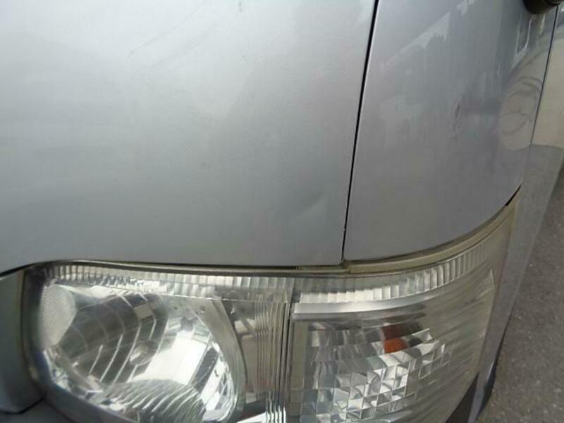 HIACE COMMUTER