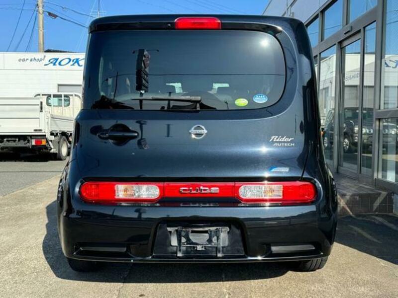 CUBE