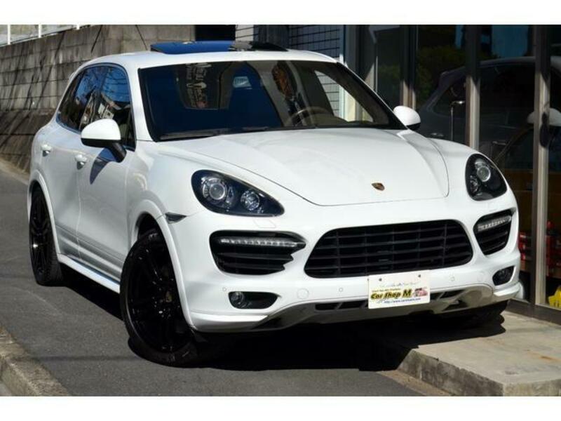 PORSCHE CAYENNE