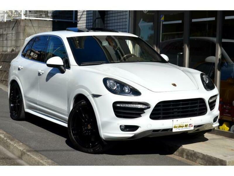 CAYENNE