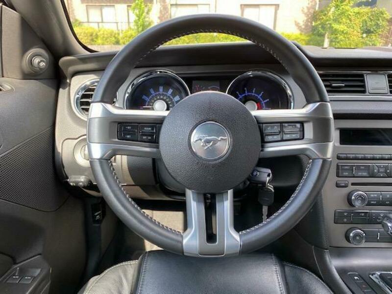 MUSTANG