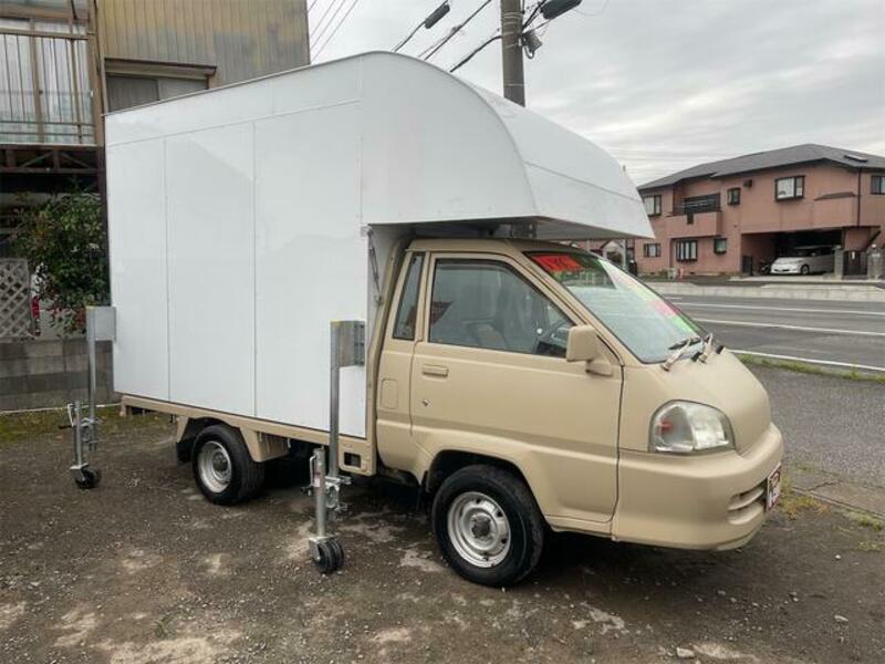 TOWNACE TRUCK