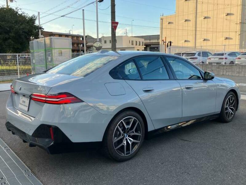 5 SERIES