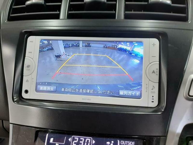 PRIUS ALPHA