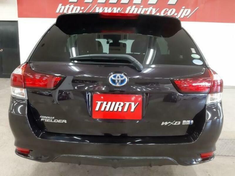 COROLLA FIELDER