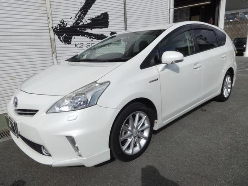 PRIUS ALPHA