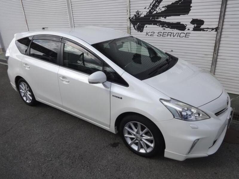 PRIUS ALPHA