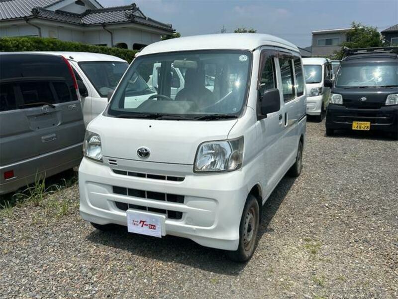 TOYOTA PIXIS VAN