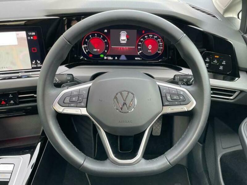 GOLF VARIANT