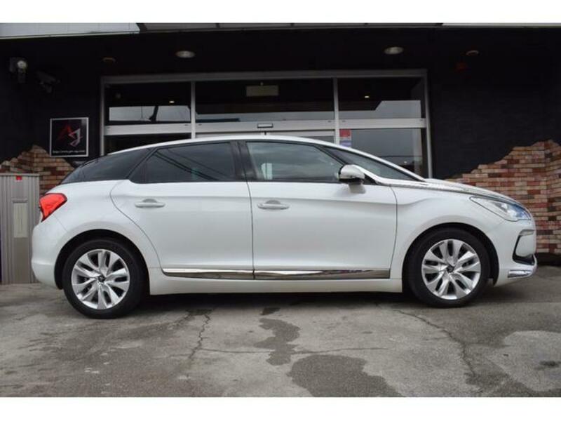 DS5