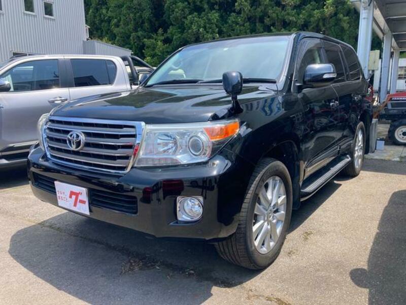 TOYOTA LAND CRUISER