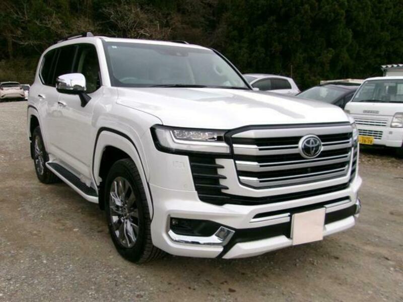 LAND CRUISER
