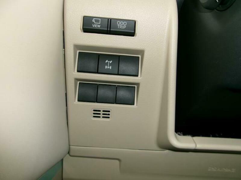 LAND CRUISER
