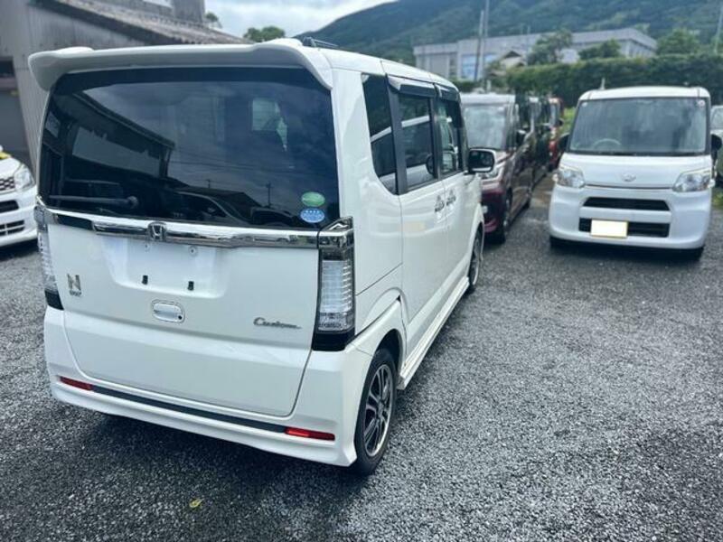 N BOX CUSTOM