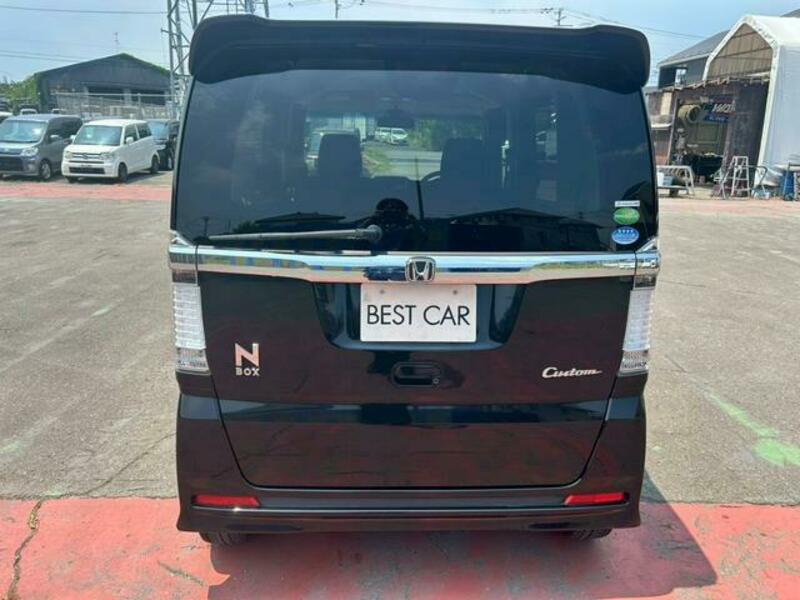 N BOX CUSTOM