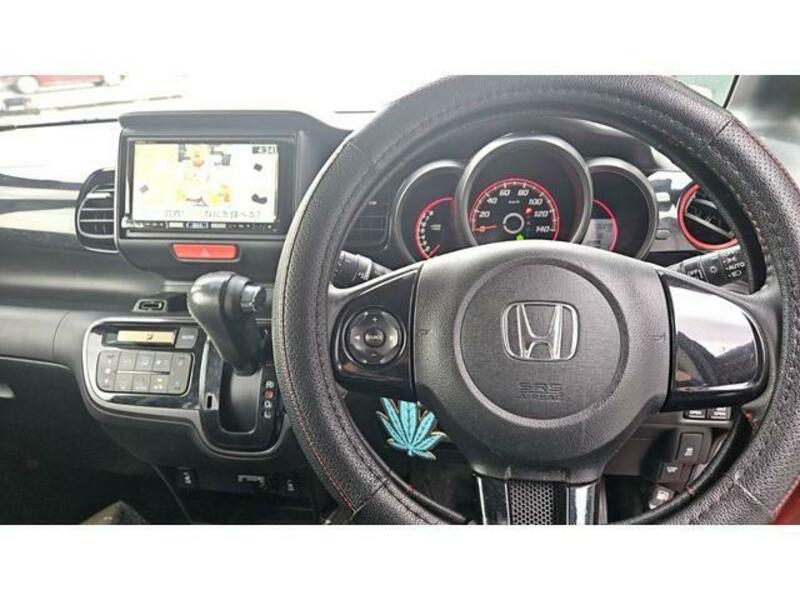N BOX CUSTOM
