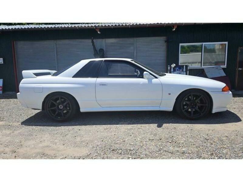 SKYLINE