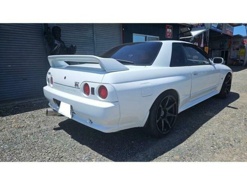 SKYLINE