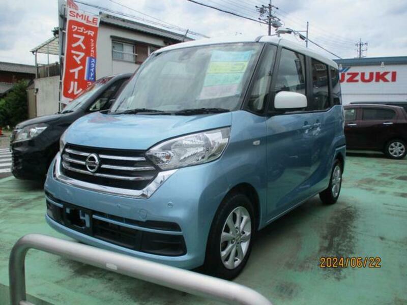 NISSAN DAYZ ROOX