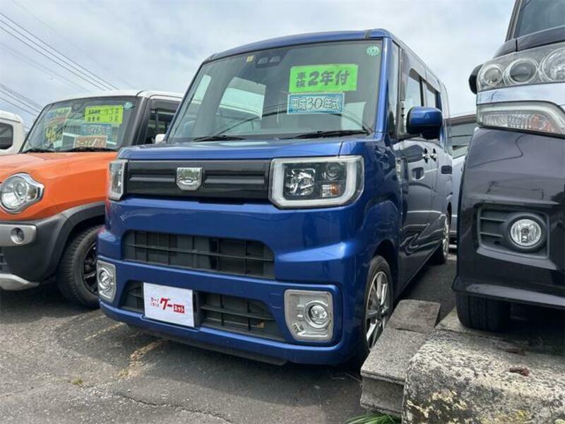DAIHATSU WAKE