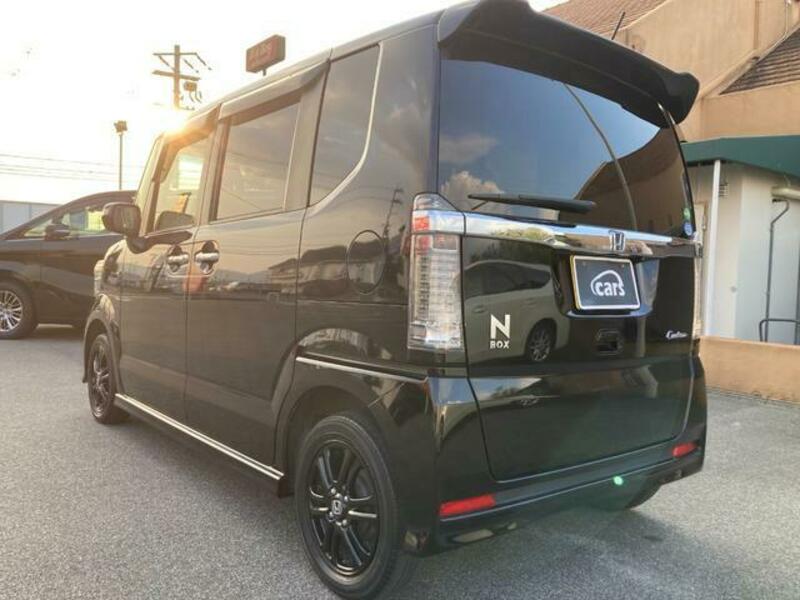 N BOX CUSTOM