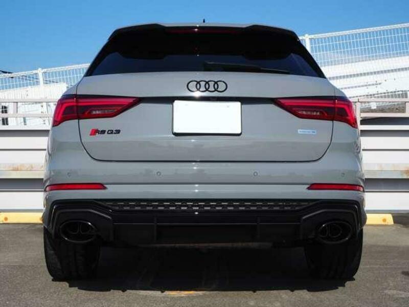 RS Q3