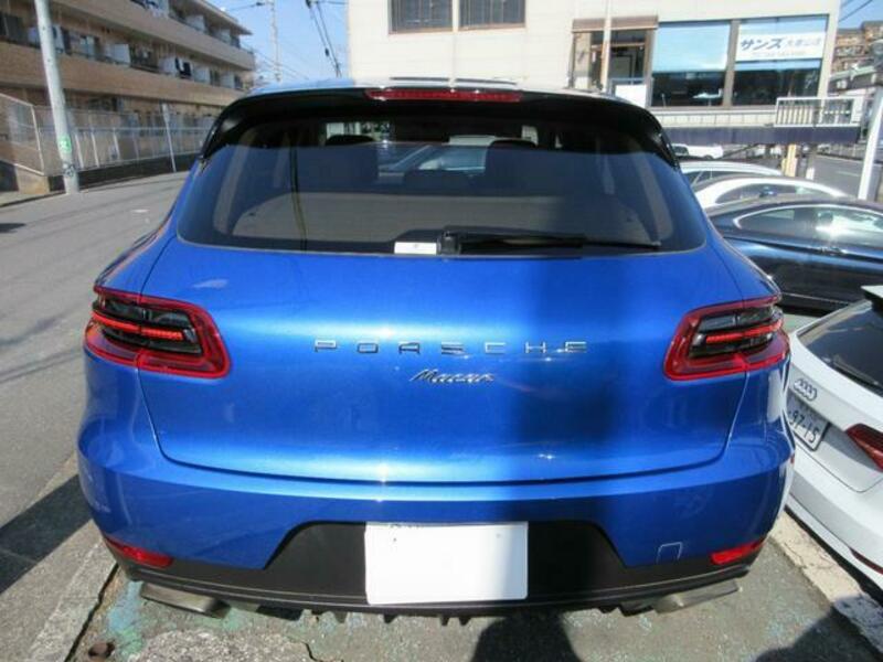 MACAN