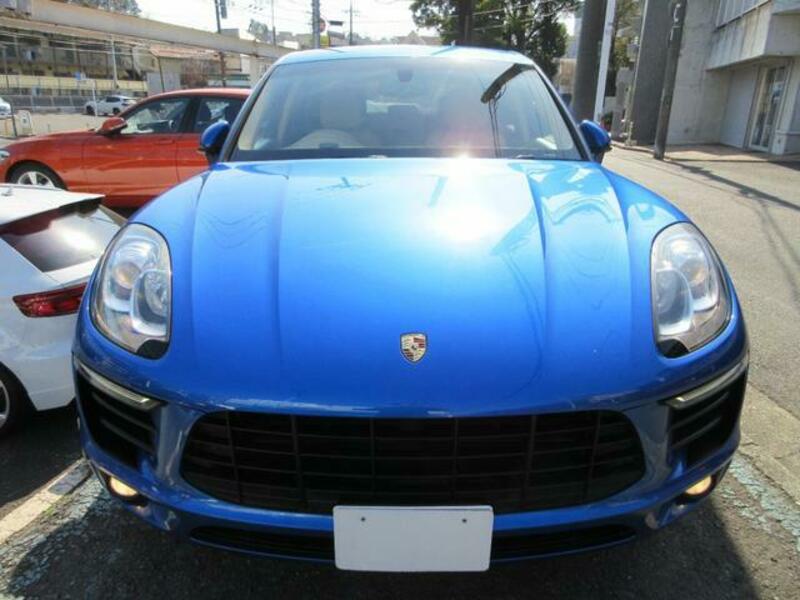 MACAN