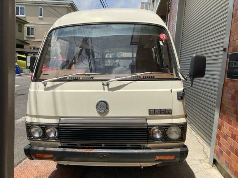 HOMY VAN