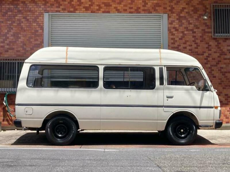 HOMY VAN