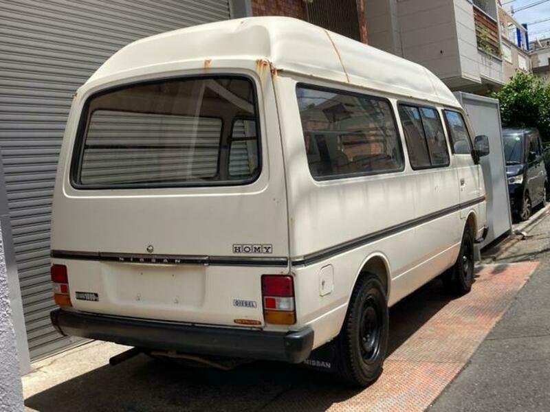HOMY VAN