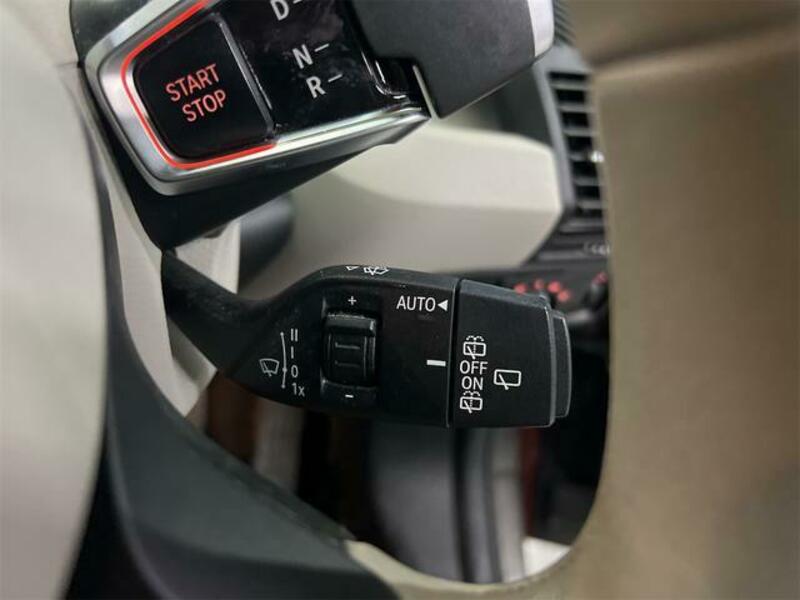 i3
