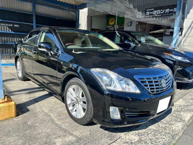 TOYOTA CROWN