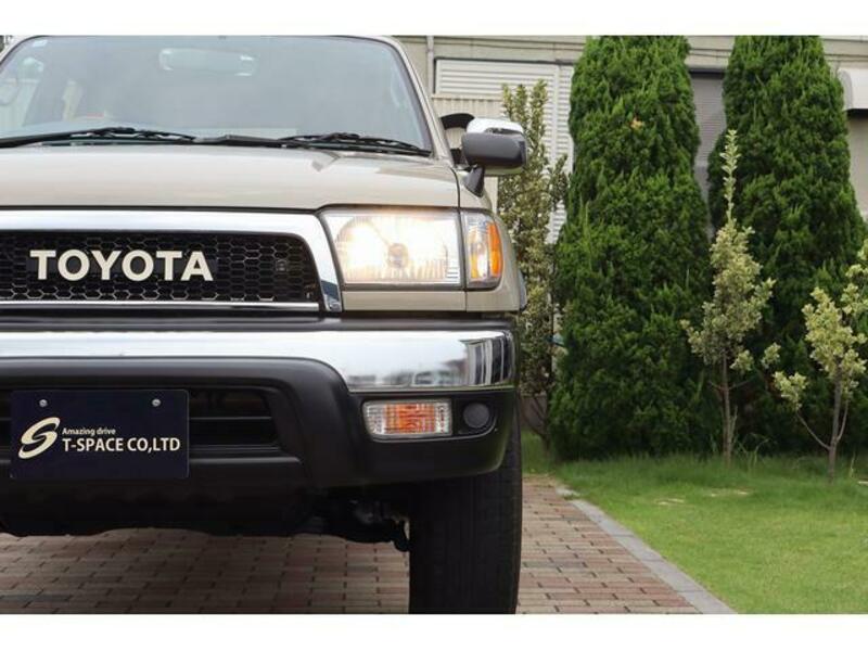 HILUX SURF