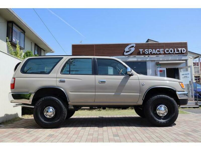 HILUX SURF