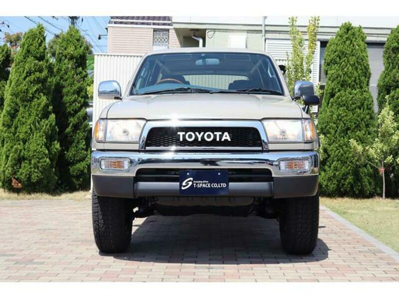 HILUX SURF