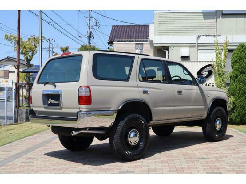 HILUX SURF