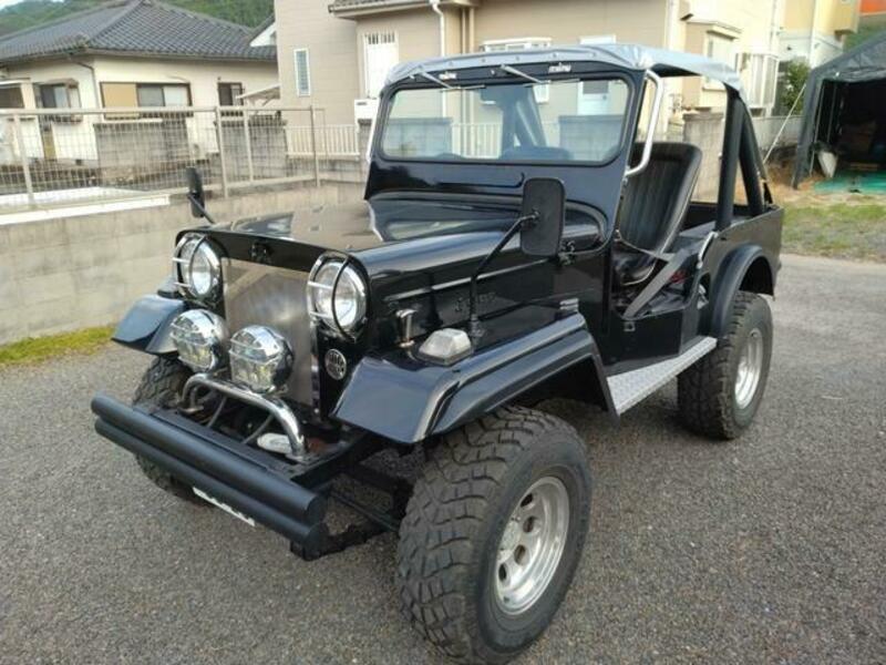 MITSUBISHI JEEP
