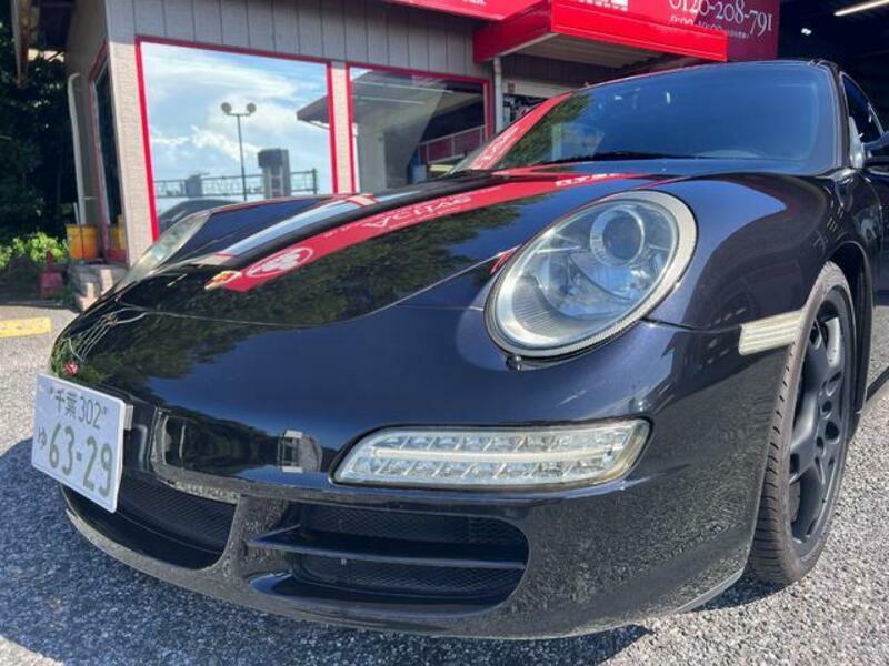 911