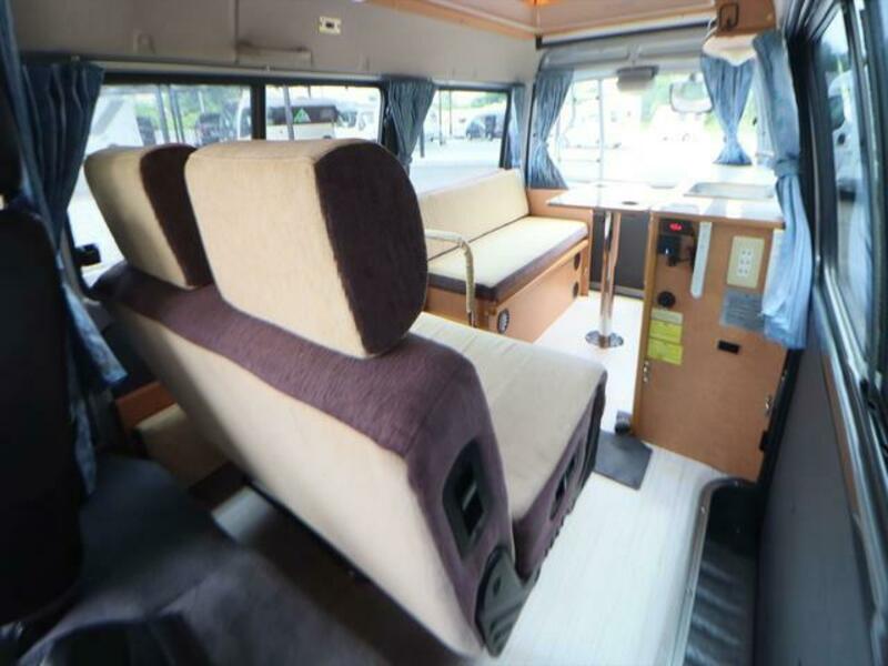 BONGO VAN