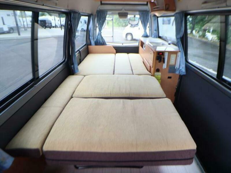 BONGO VAN