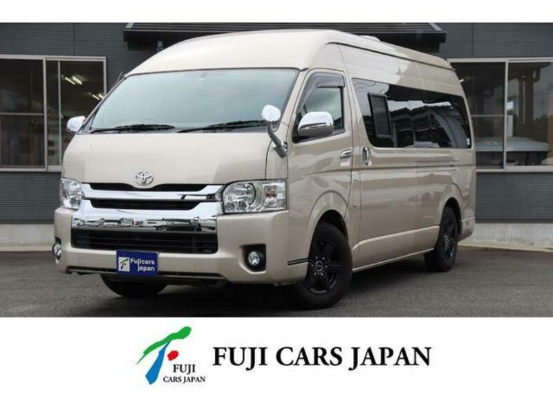 TOYOTA HIACE VAN