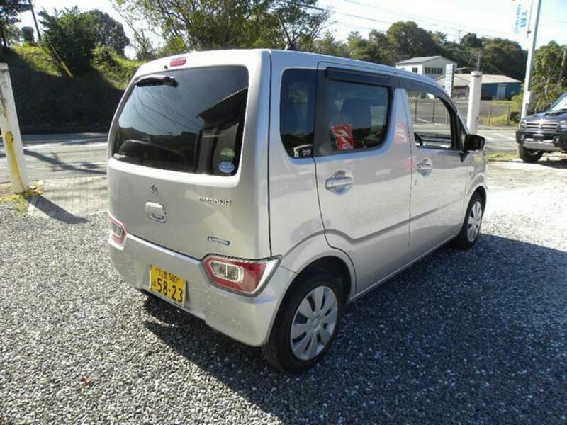 WAGON R