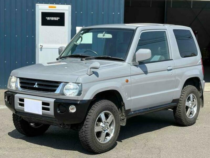 MITSUBISHI PAJERO MINI