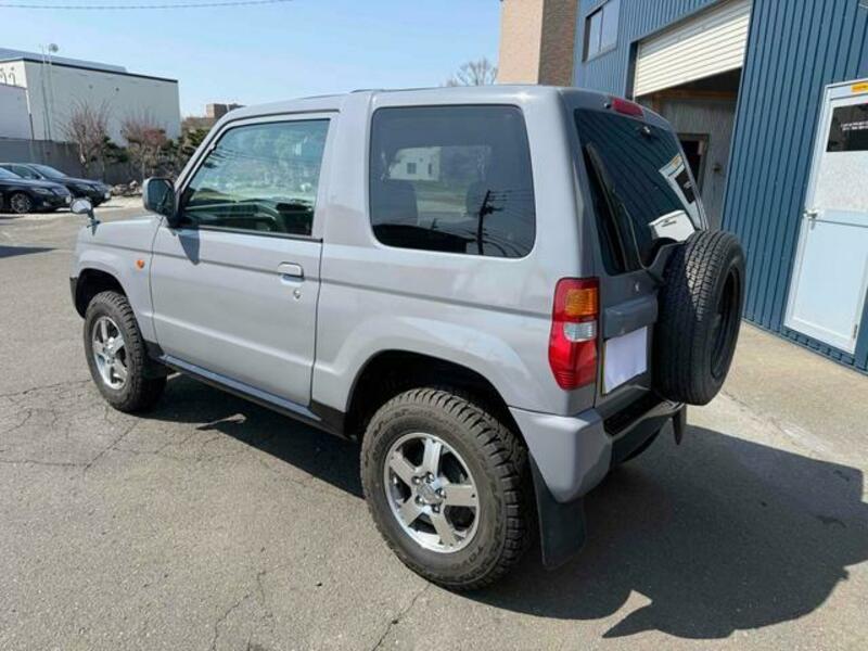 PAJERO MINI