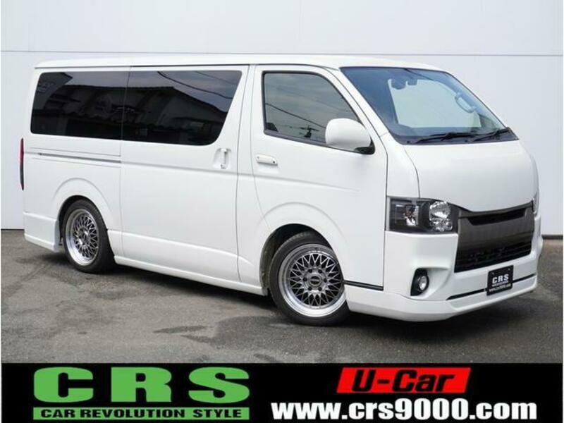 TOYOTA HIACE VAN