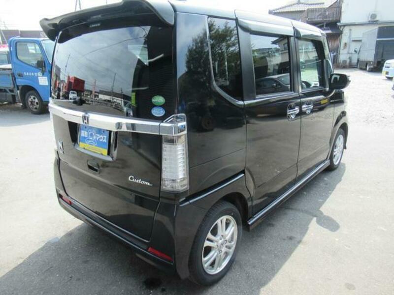 N BOX CUSTOM