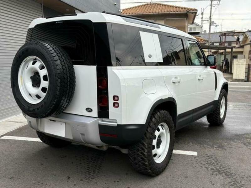 DEFENDER