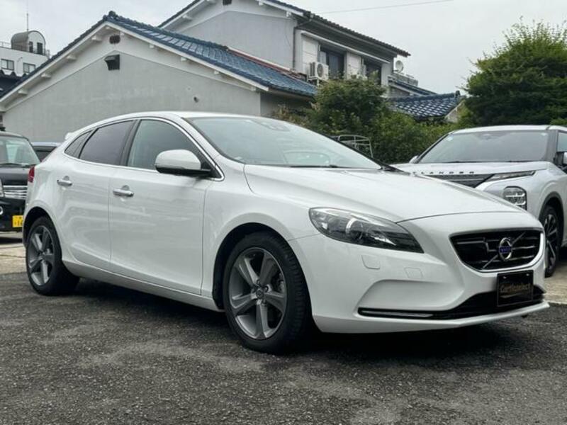 V40