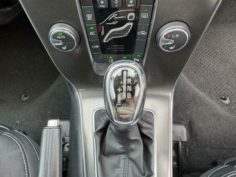 V40
